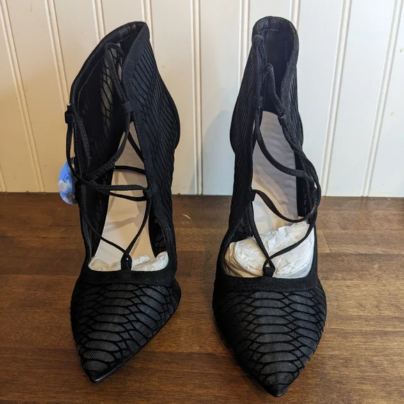 Gianni Bini Black Lace-Up Heels Size 10 - Picture 3 of 8
